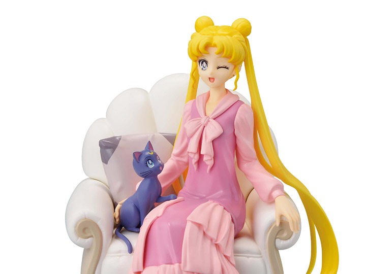 Sailor Moon Cosmos: Usagi and Luna Antique Style Ichibansho Figure |